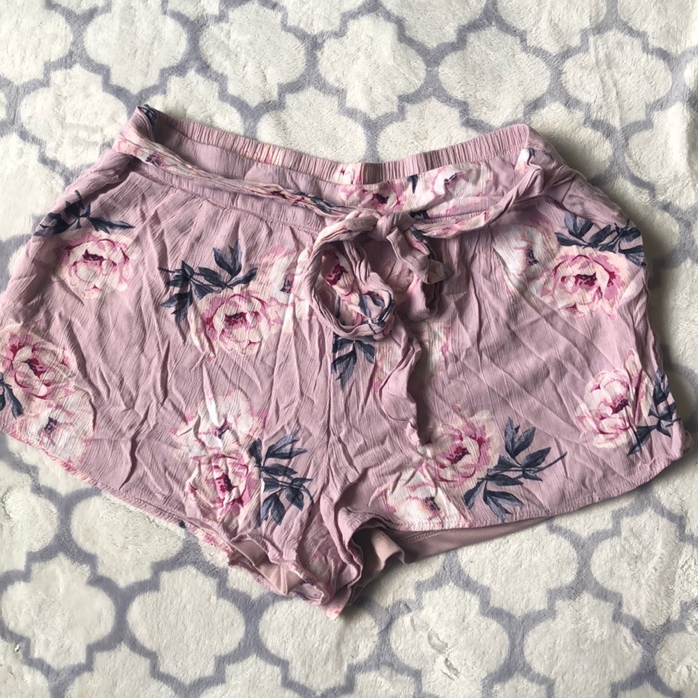 Floral shorts with tie around waist